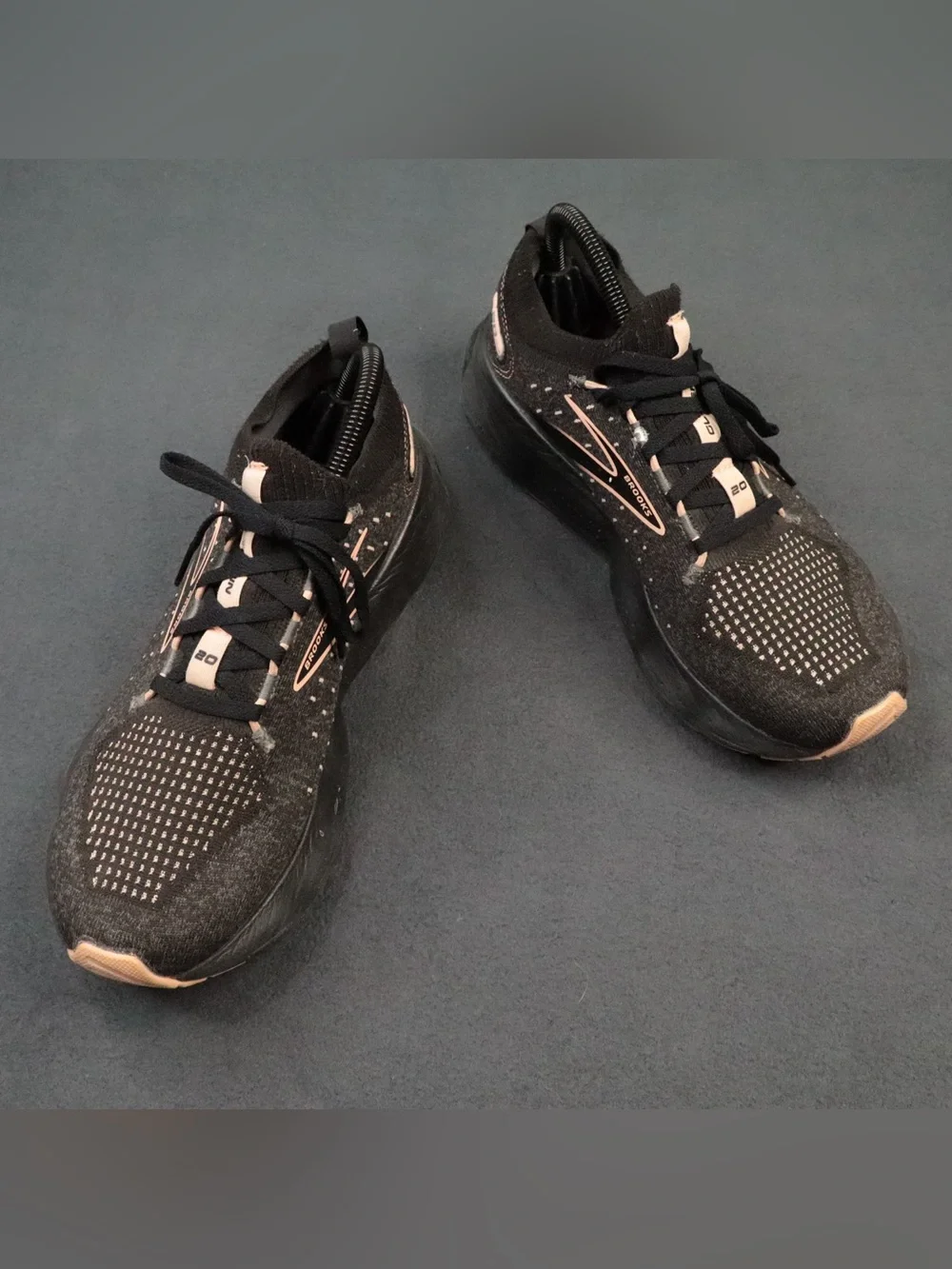 Brooks Glycerin StealthFit 20 Womens Running Shoes Black Peach Size 9.5⁠